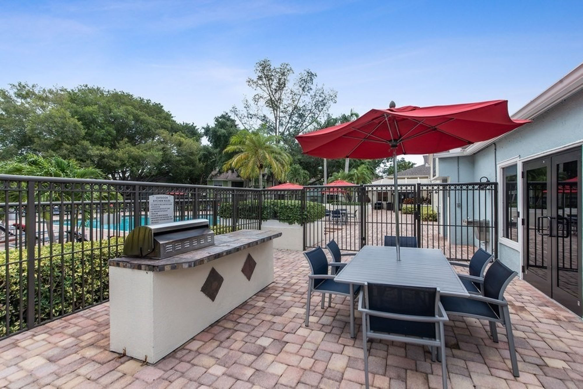 The grill area at Turtle Cove in West Palm Beach, FL.