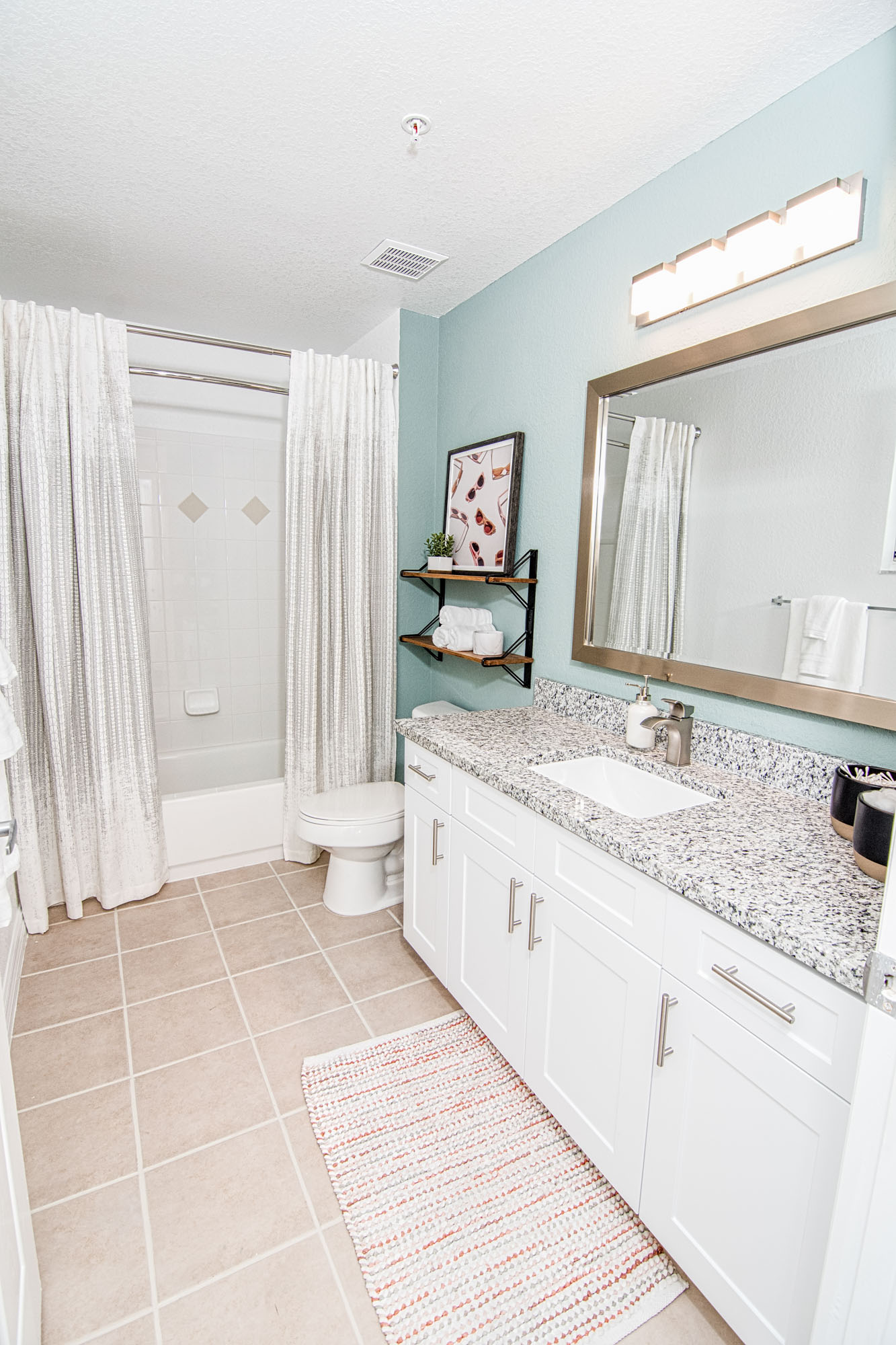 A bathroom at Solano at Miramar apartments in Miramar, FL.