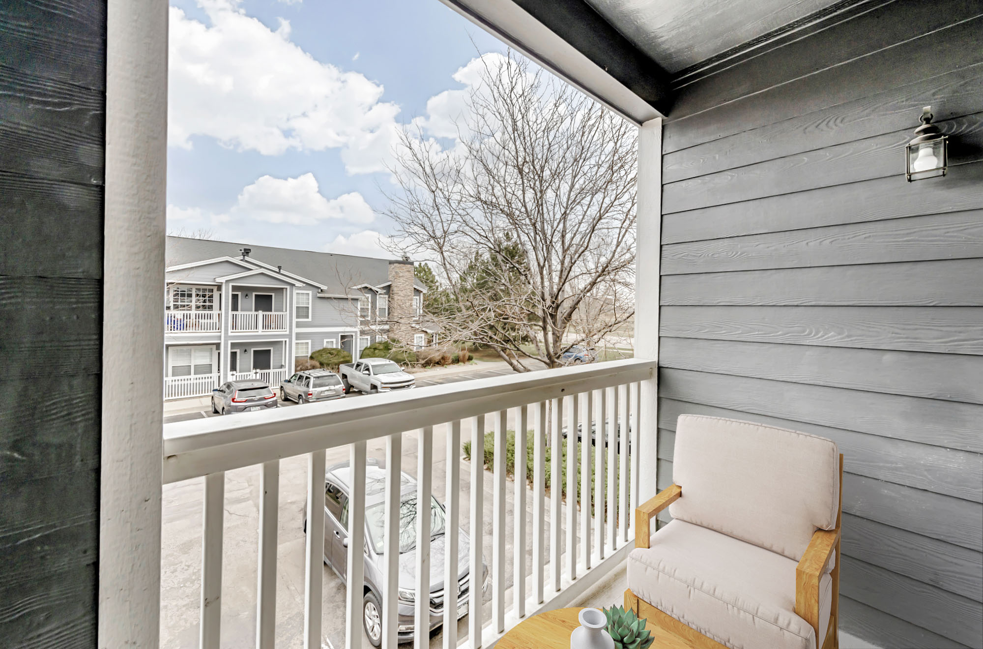 A terrace at Eagle Ridge apartments in Denver, CO.