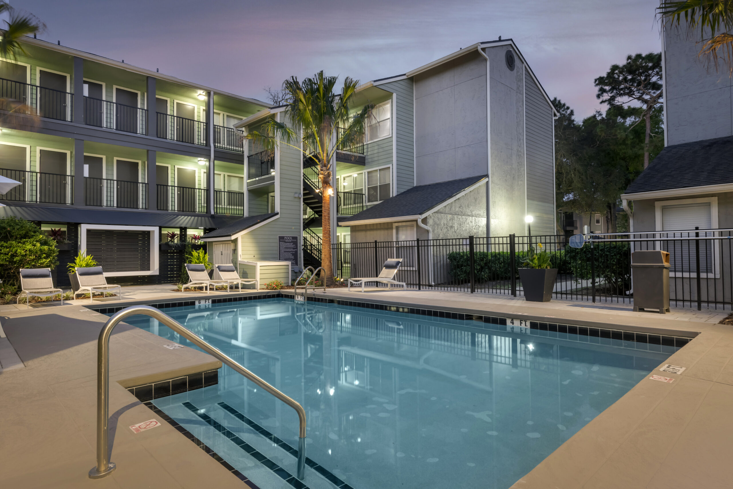 The pool at Brookwood Club apartments in Jacksonville, FL.