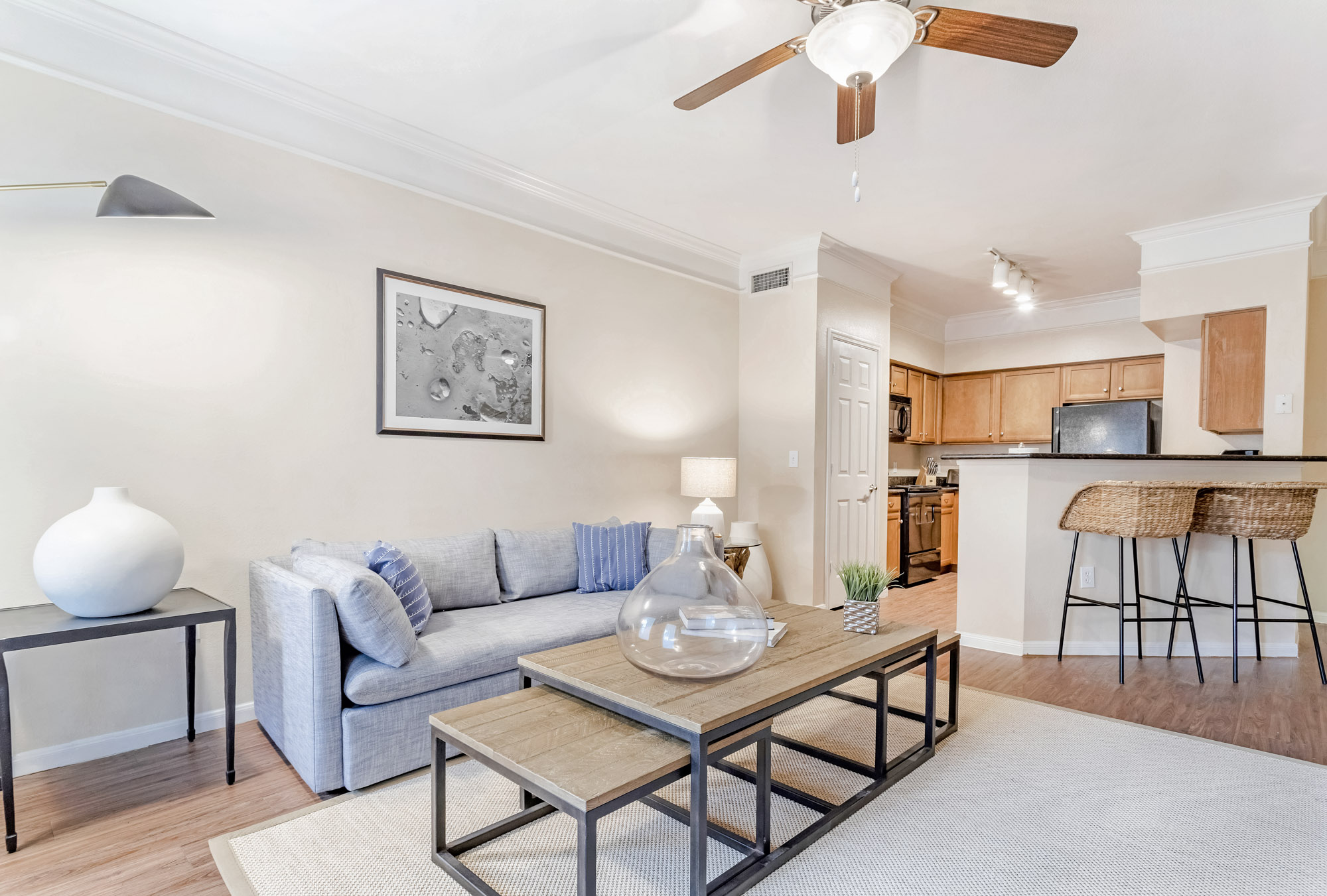 A living space at The Villas at Shadow Creek apartments in Houston, TX.