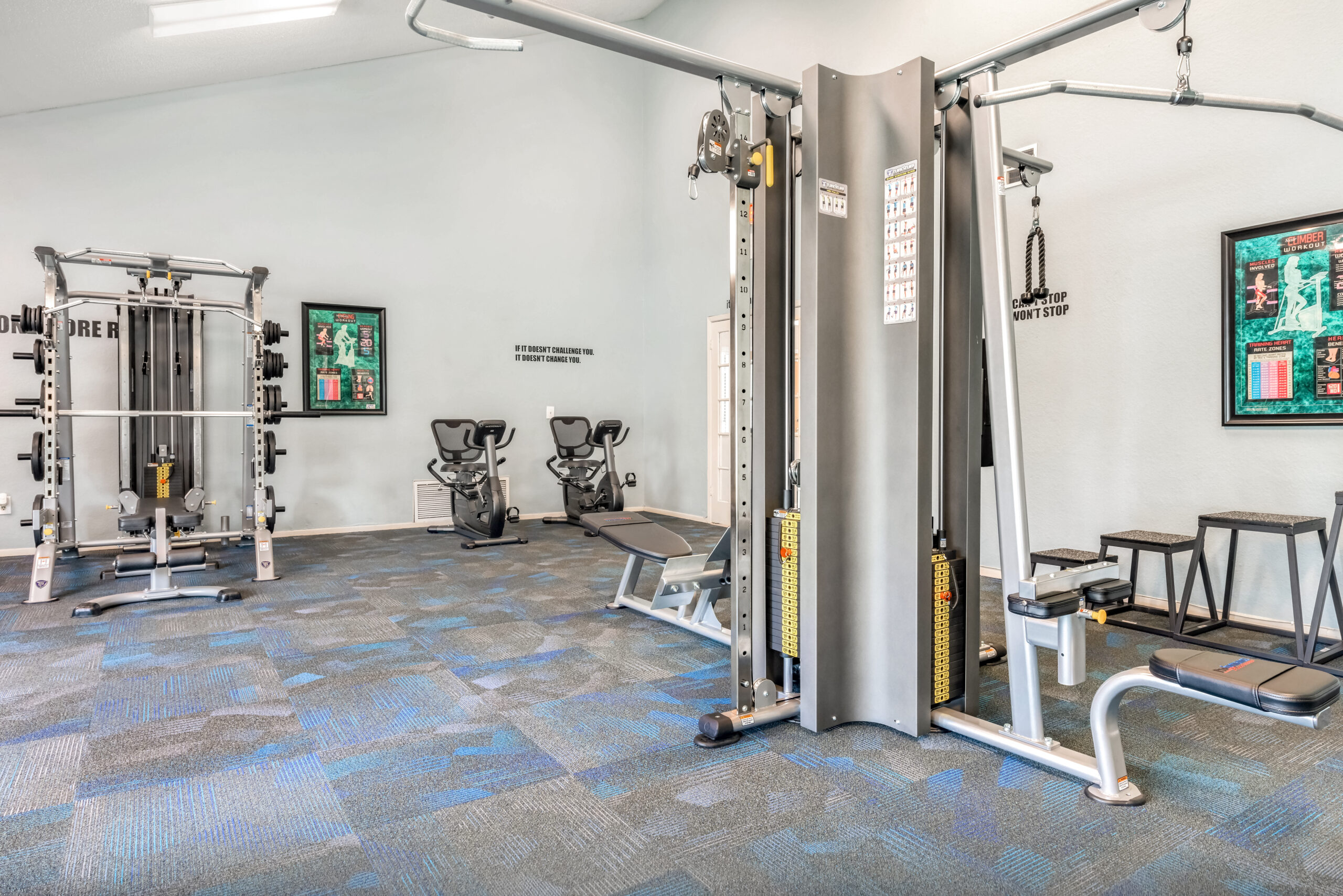 The fitness center at Brookwood Club apartments in Jacksonville, FL.