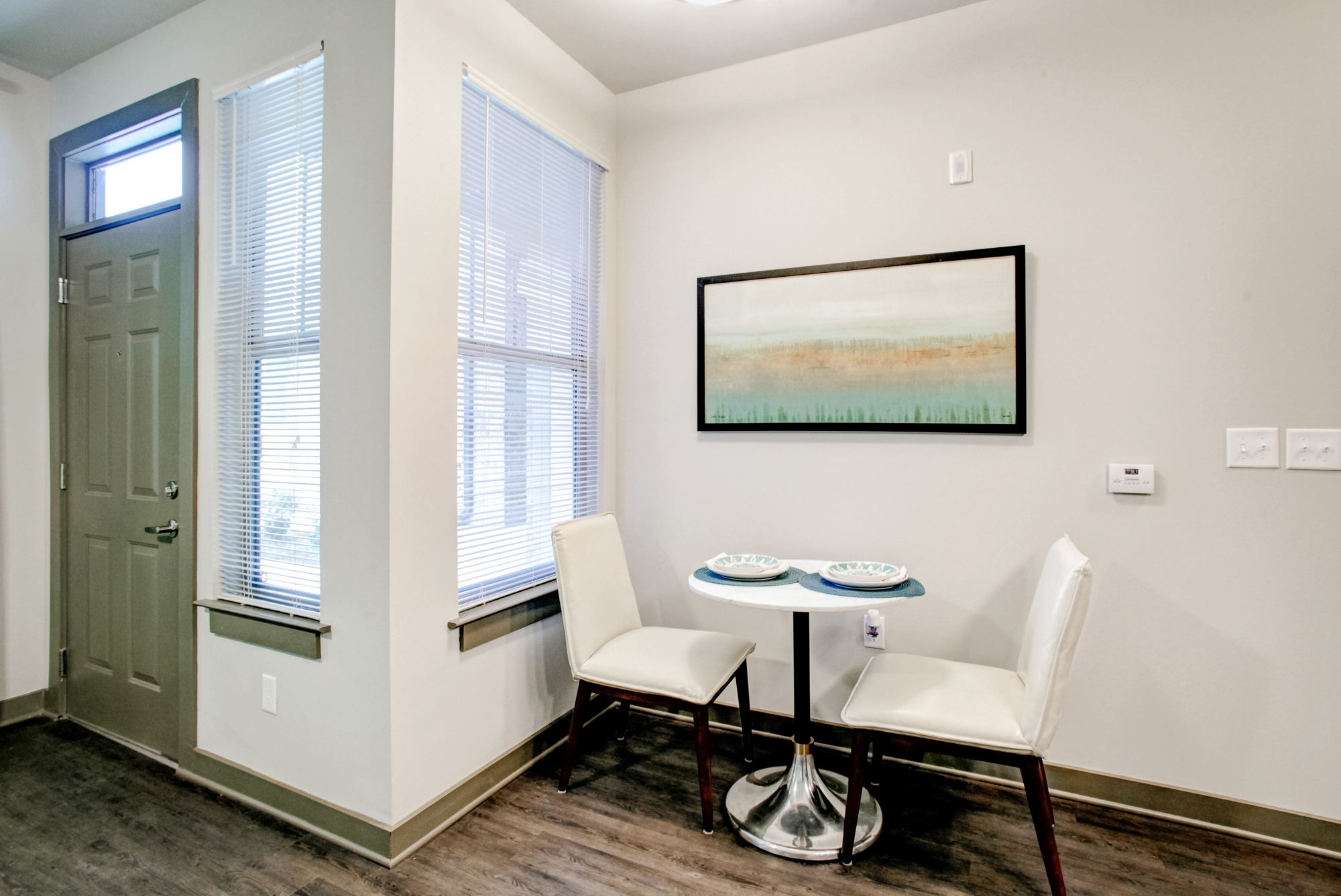 The dining area of an apartment at Park 9 in Woodstock, GA.