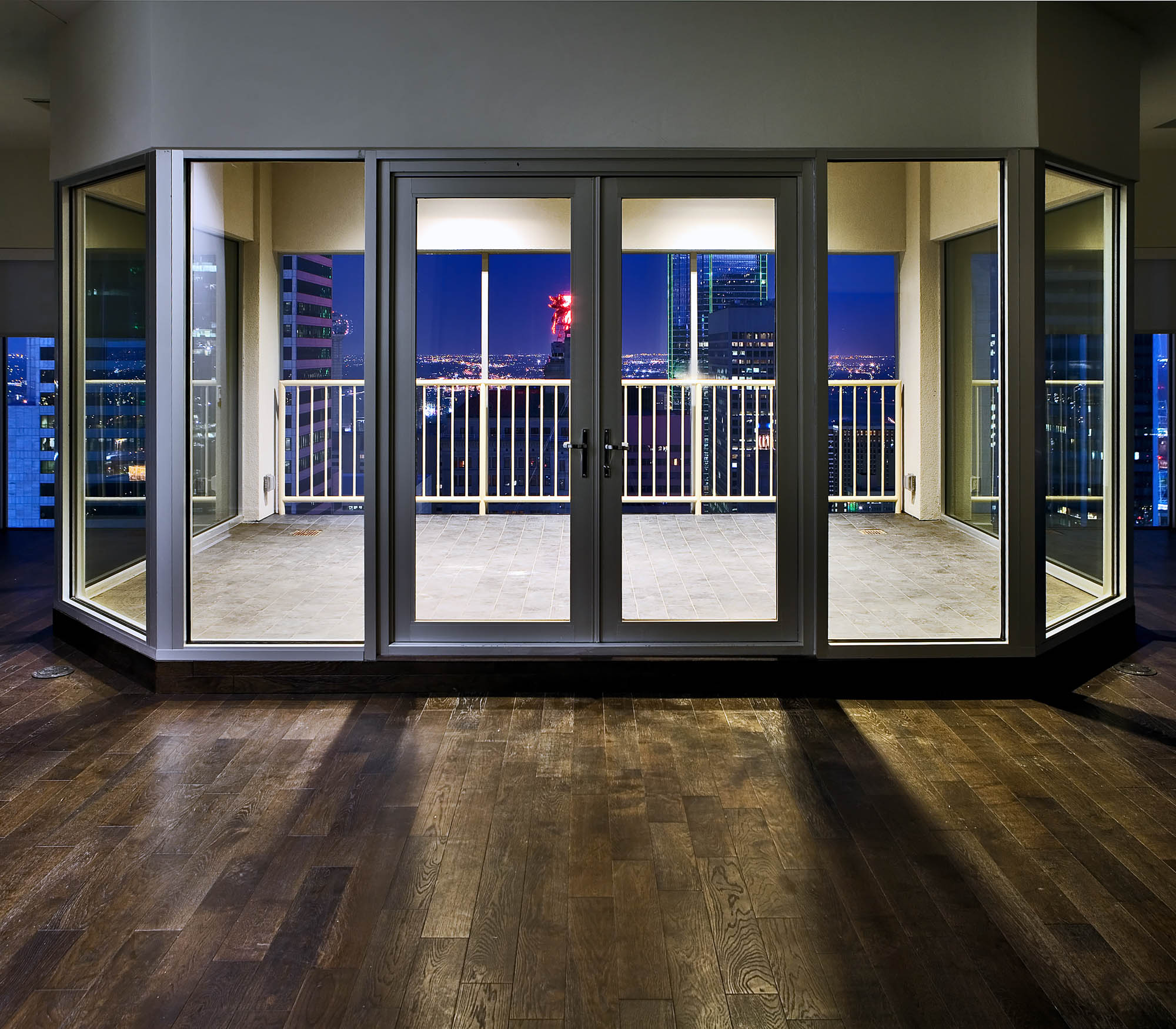 Penthouse balcony at The Merc apartments in Mercantile Place in Dallas, TX