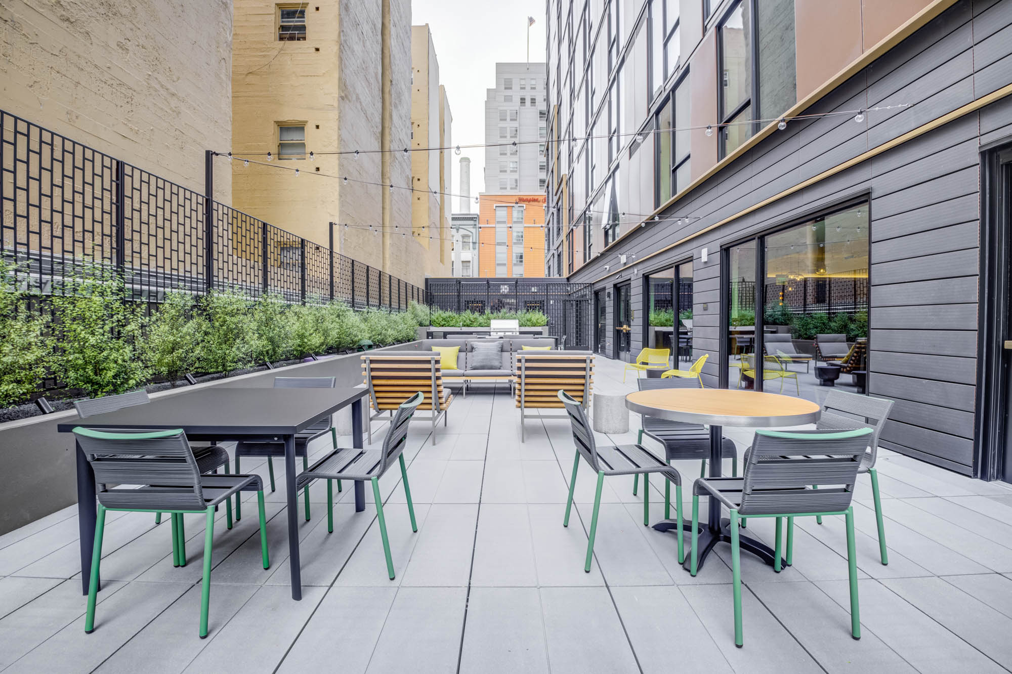 The terrace in The George in San Francisco.