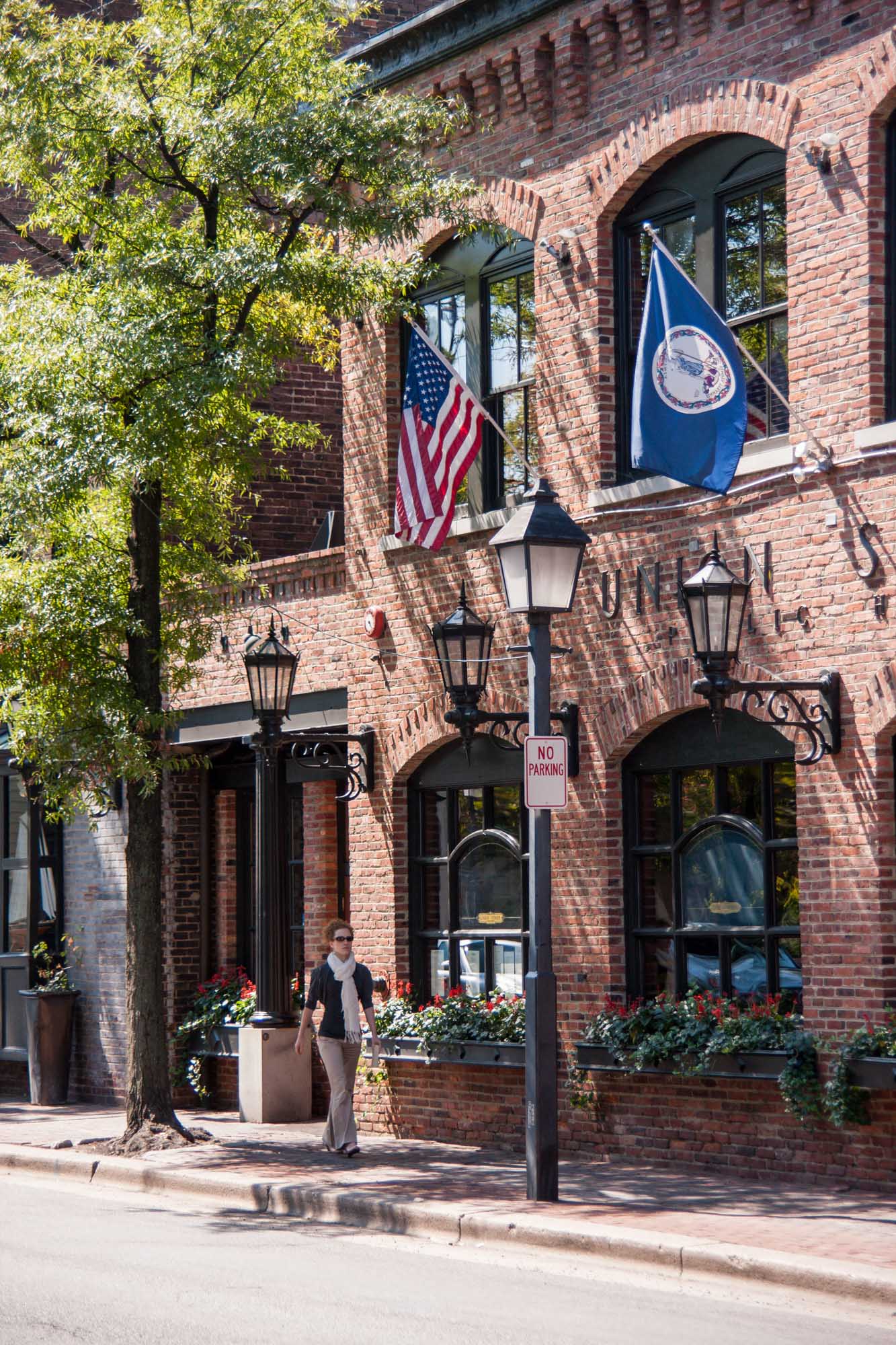 The town of Old Town, Alexandria near The Parker at Huntington Metro apartments.