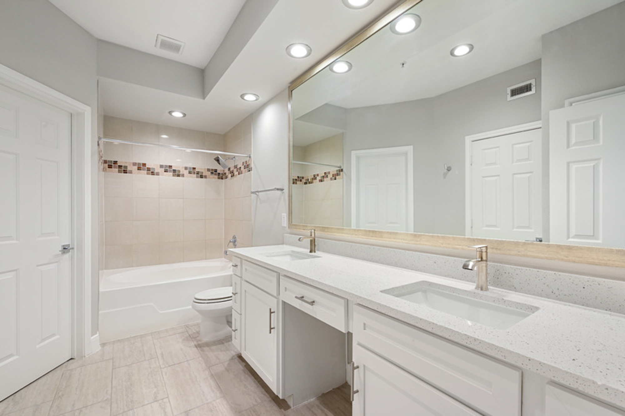 The bathroom in a Village on Memorial townhouse in Houston, TX.