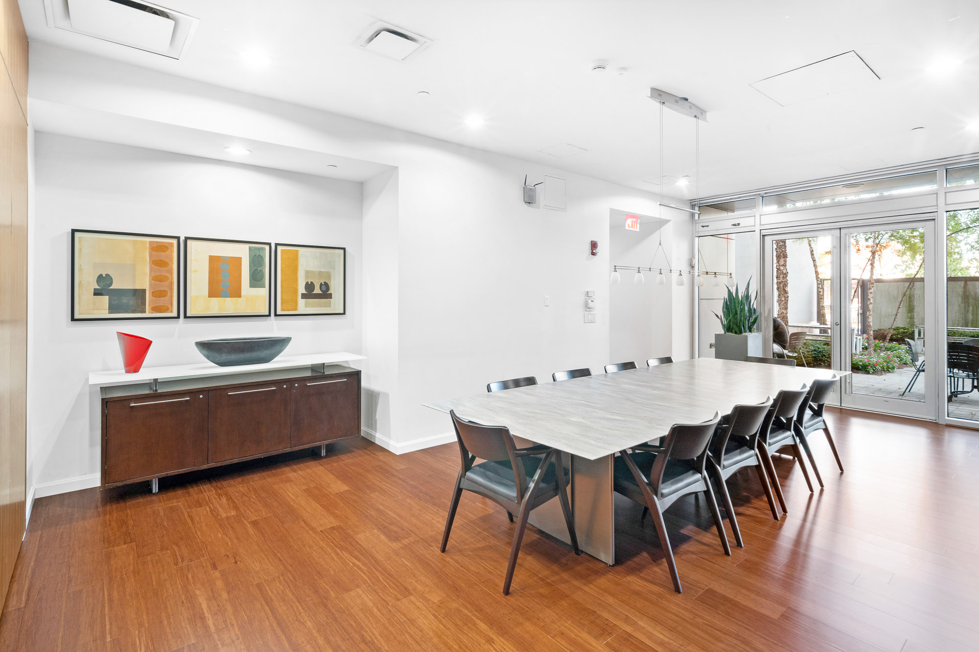 Conference Room at 91 Sidney apartments in Cambridge, Massachusetts