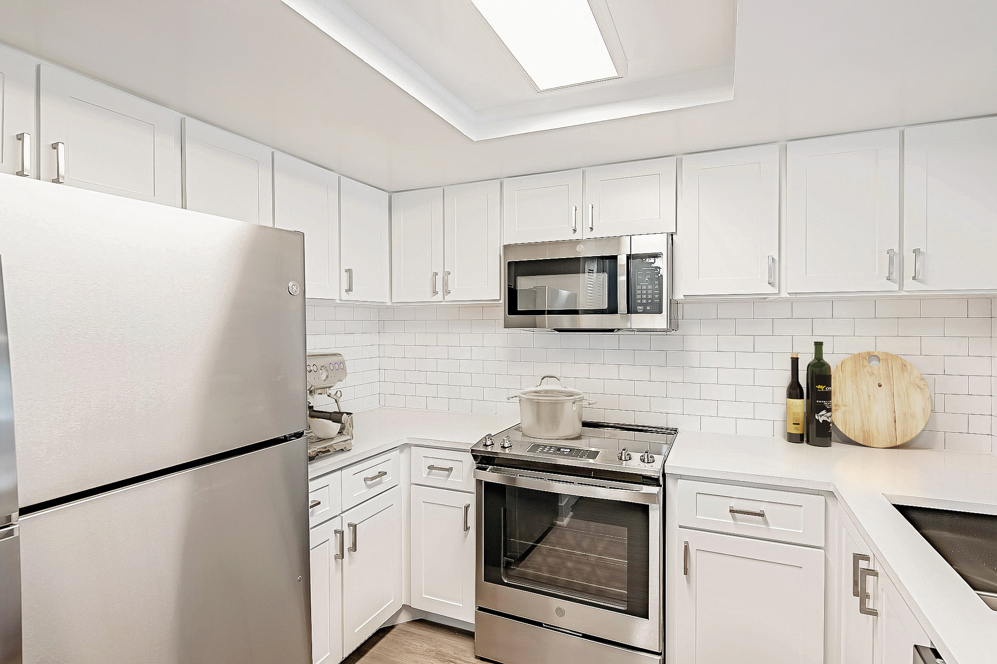 The interior of a kitchen at The Reserve at Ashely Lake apartments.