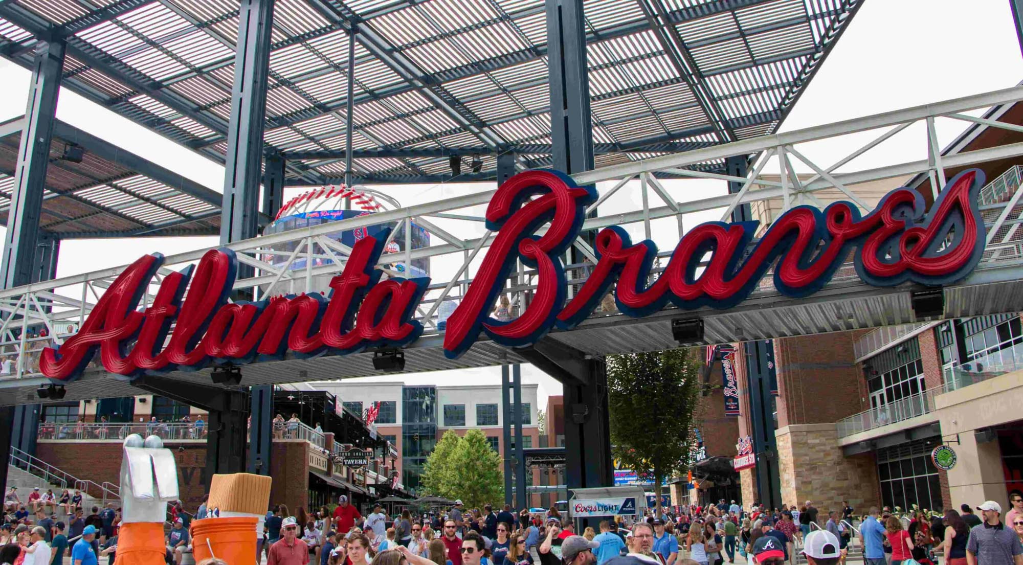 Atlanta Braves baseball stadium located near Tallulah apartments.