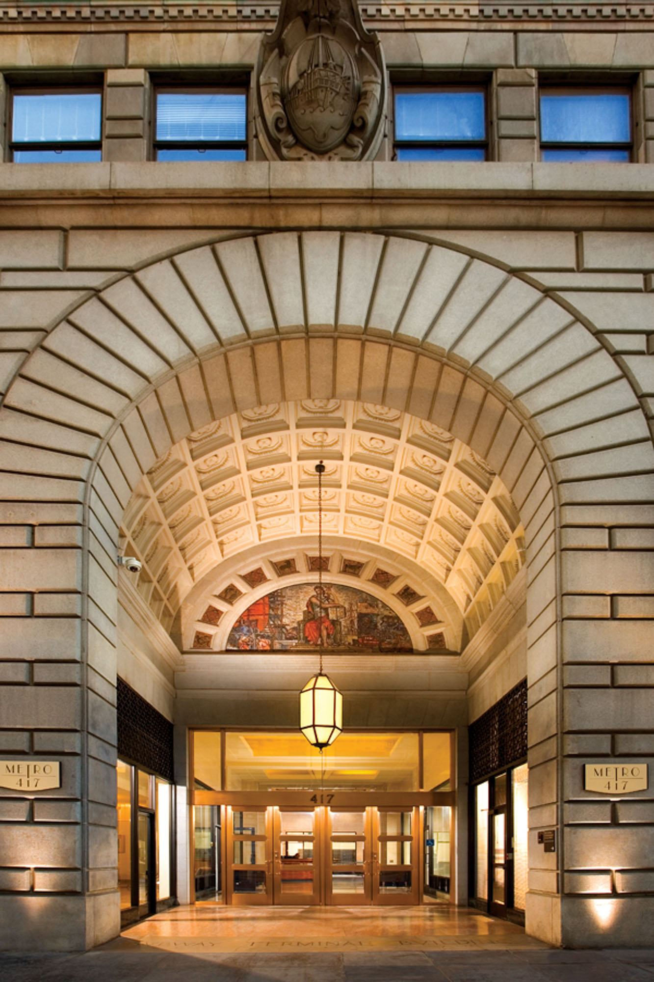A Beaux arts styled archway entrance to Metro 417's apartments in downtown LA