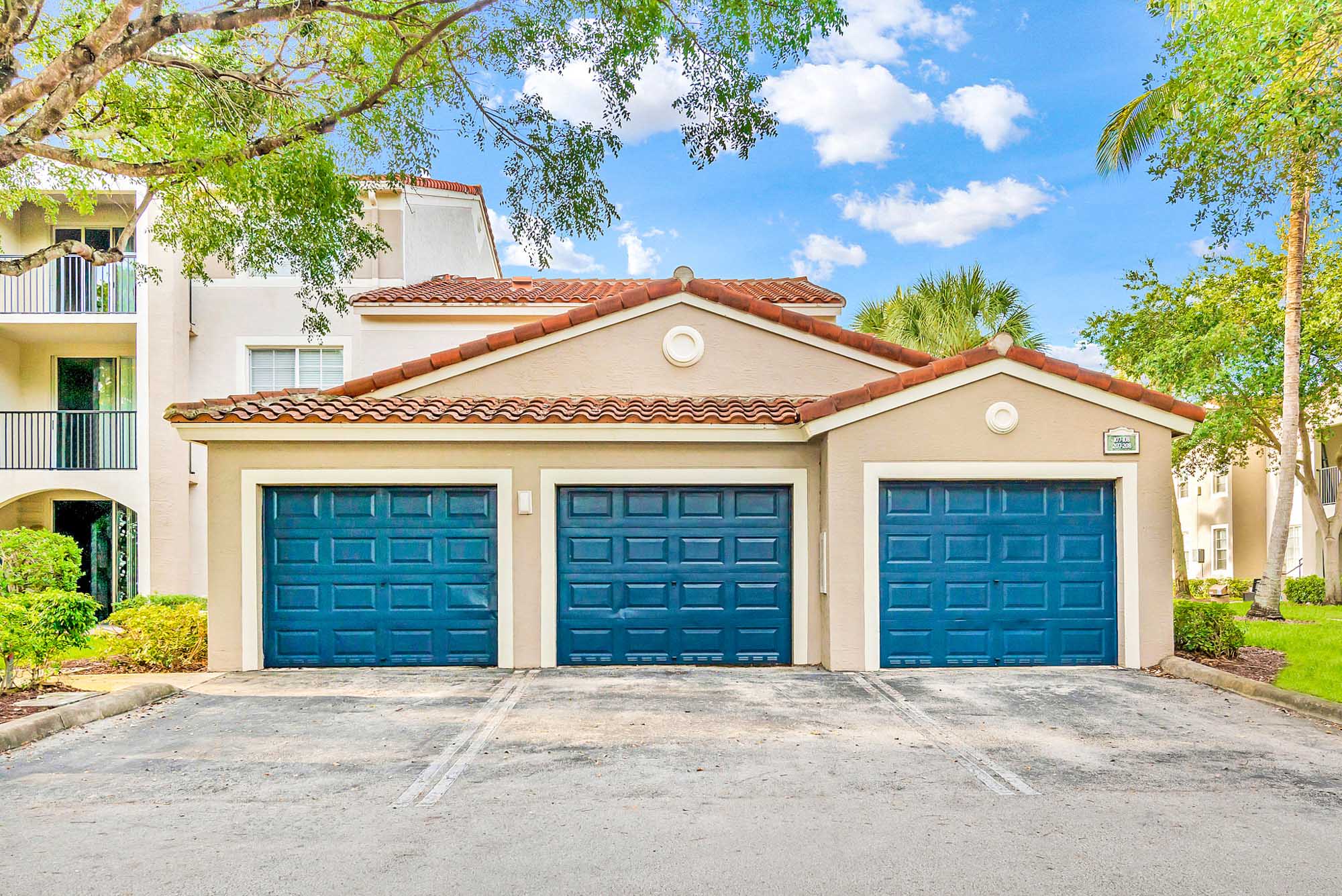 A garage at Miramar Lake apartments in Fort Lauderdale, FL.