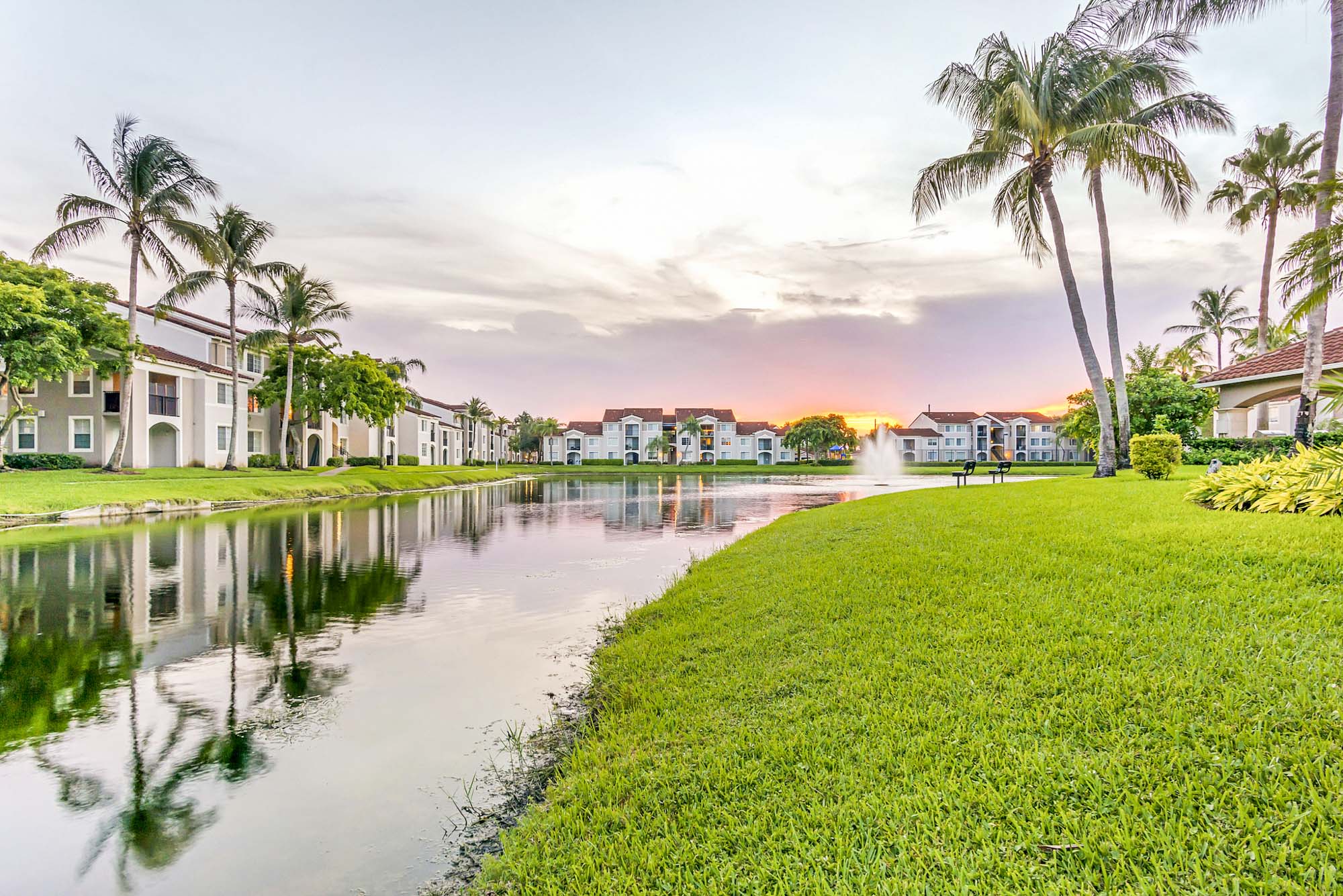 The lake at Miramar Lake apartments in Fort Lauderdale, FL.