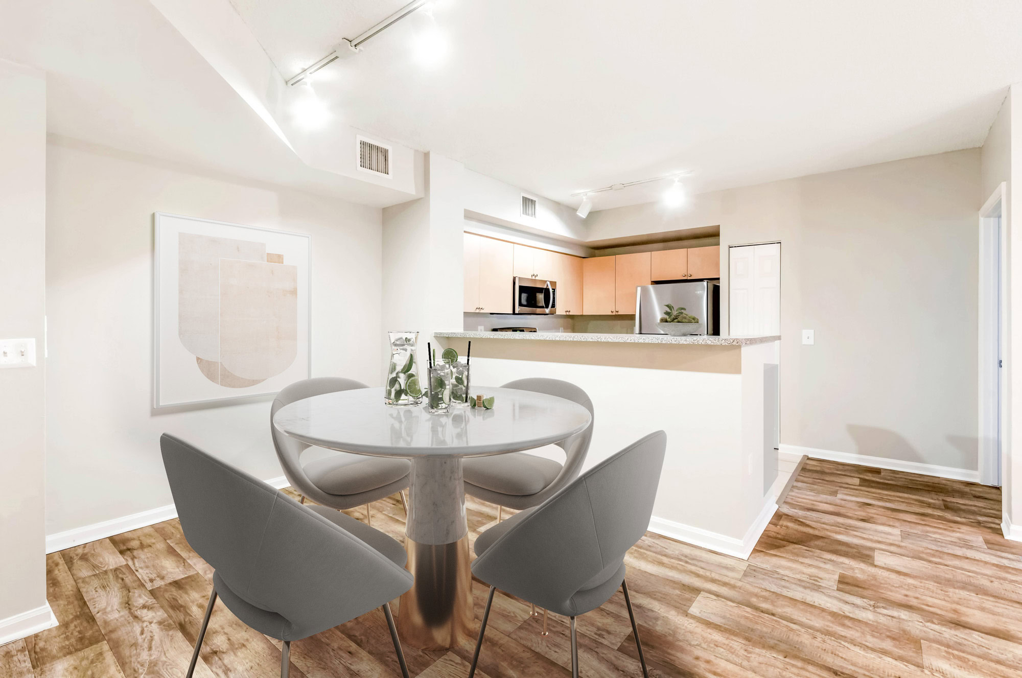 A dining area in a Miramar Lakes apartment in Fort Lauderdale, FL