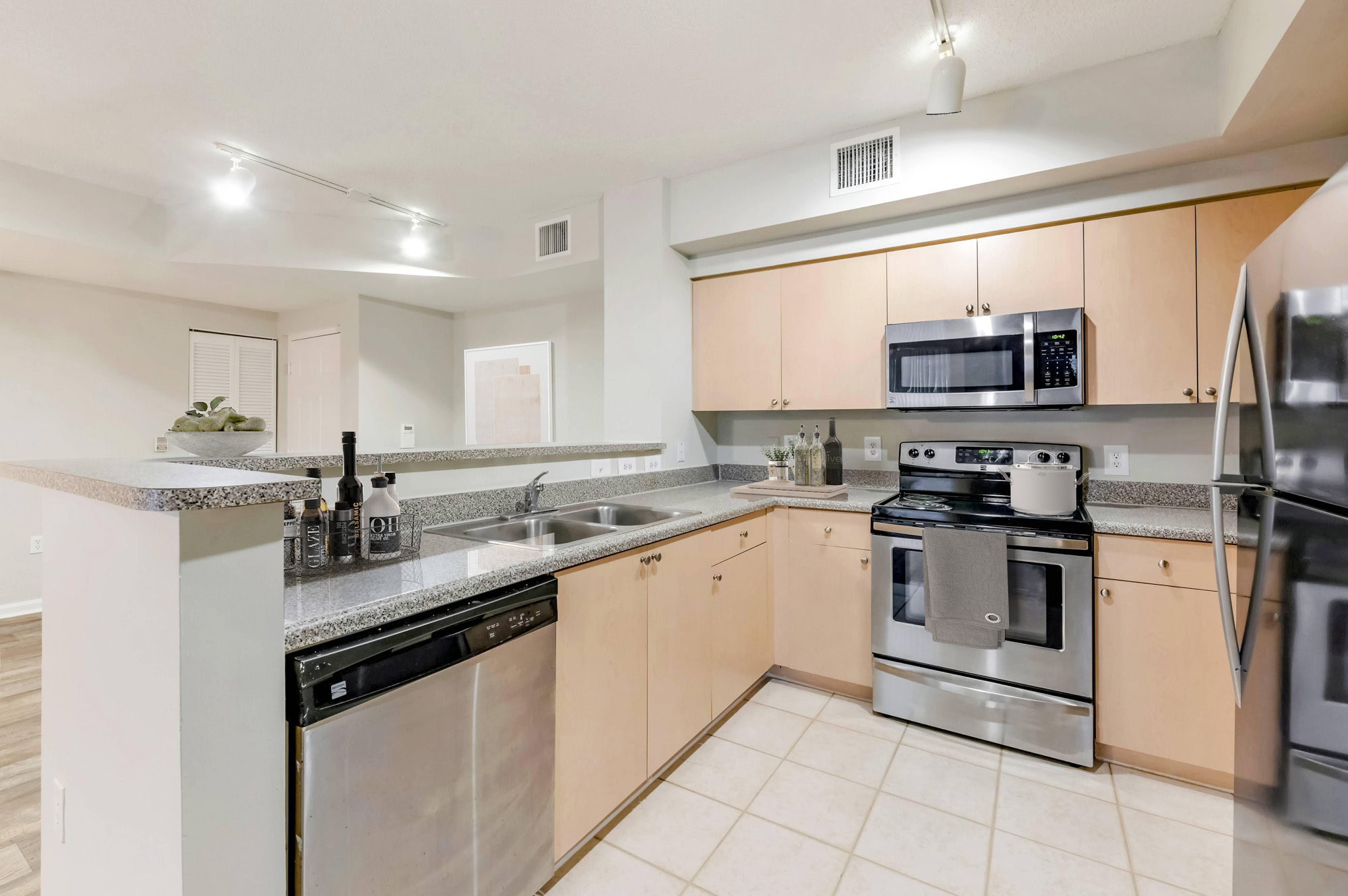 A kitchen in a Miramar Lakes apartment in Fort Lauderdale, FL