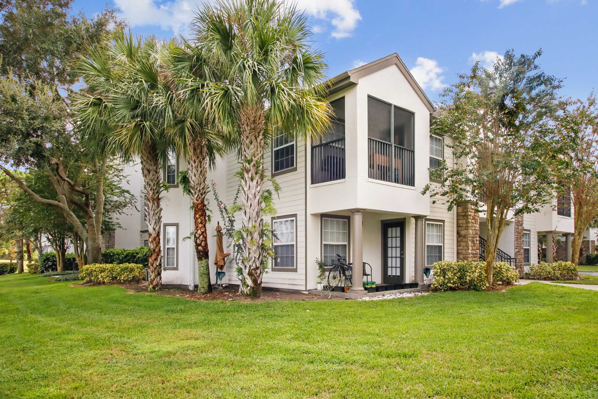 A building at Osprey Links at Hunter's Creek apartments in Orlando, Florida.
