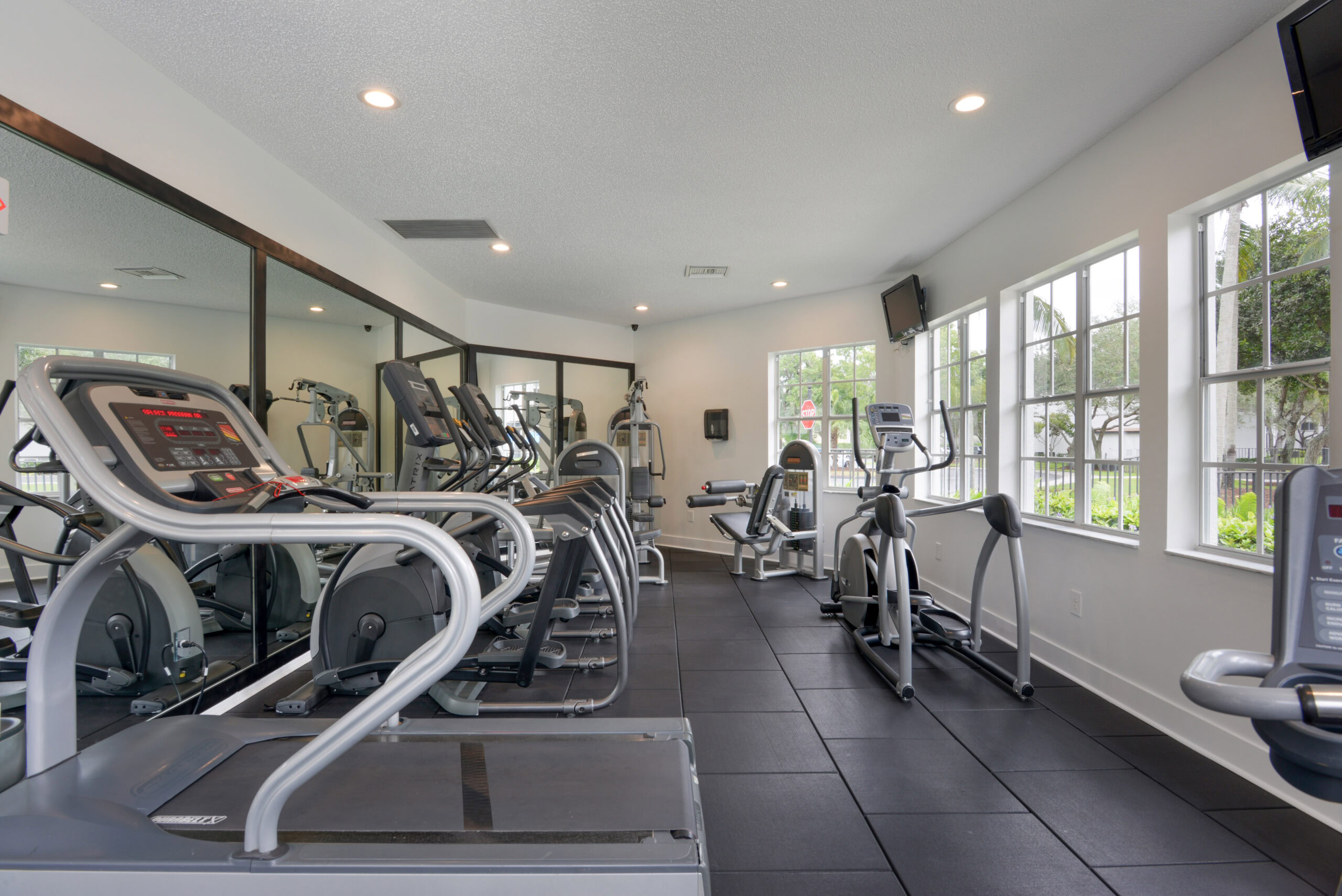 The fitness center at Sabal Pointe apartments in South Florida