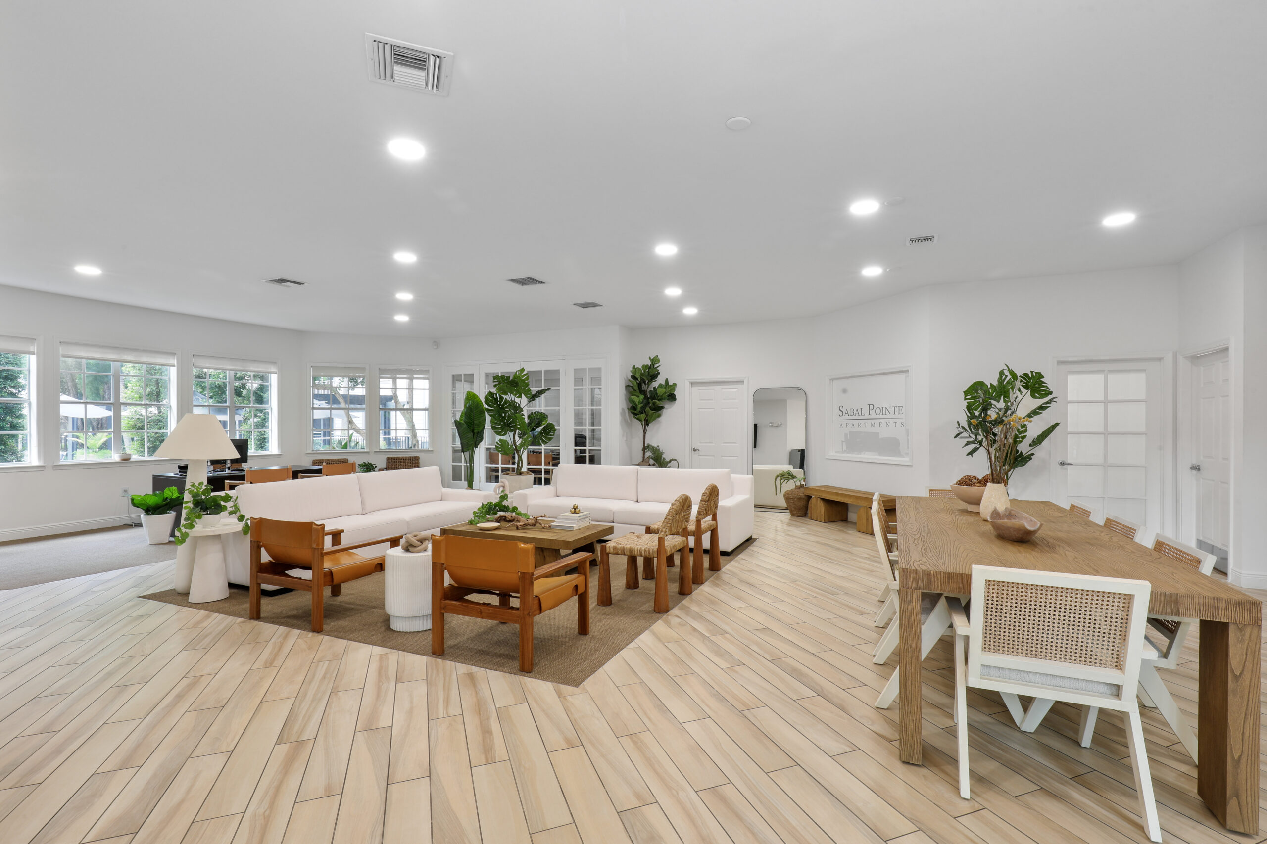 The lounge at Sabal Pointe apartments in South Florida