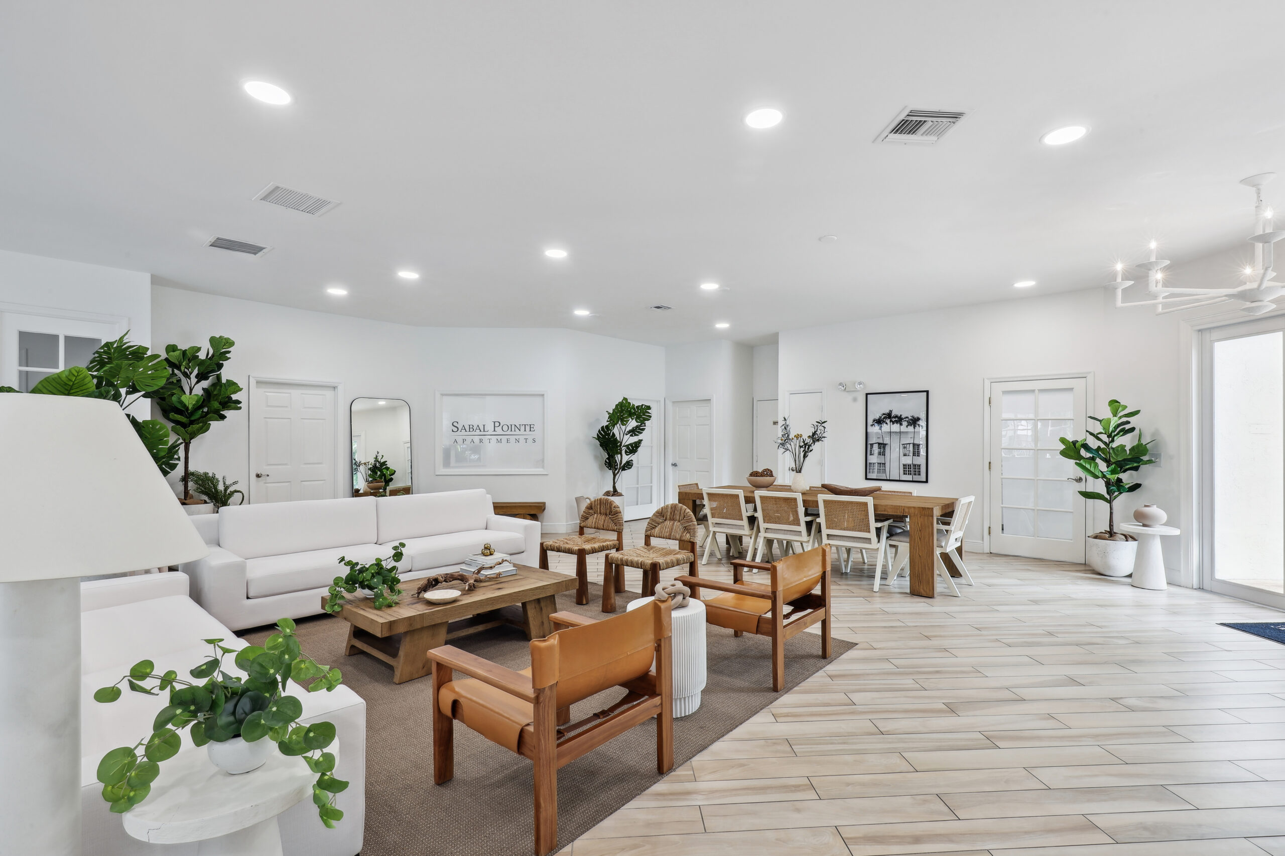 The lounge at Sabal Pointe apartments in South Florida