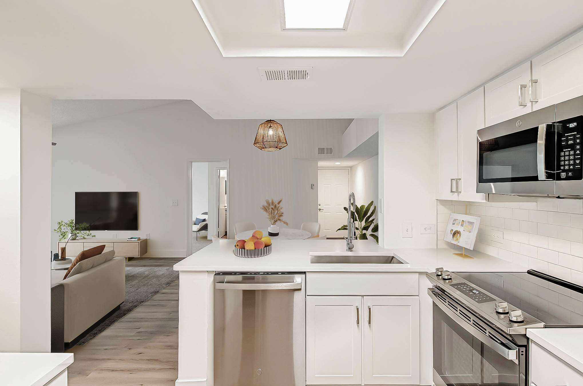 A kitchen at Sabal Pointe apartments in South Florida