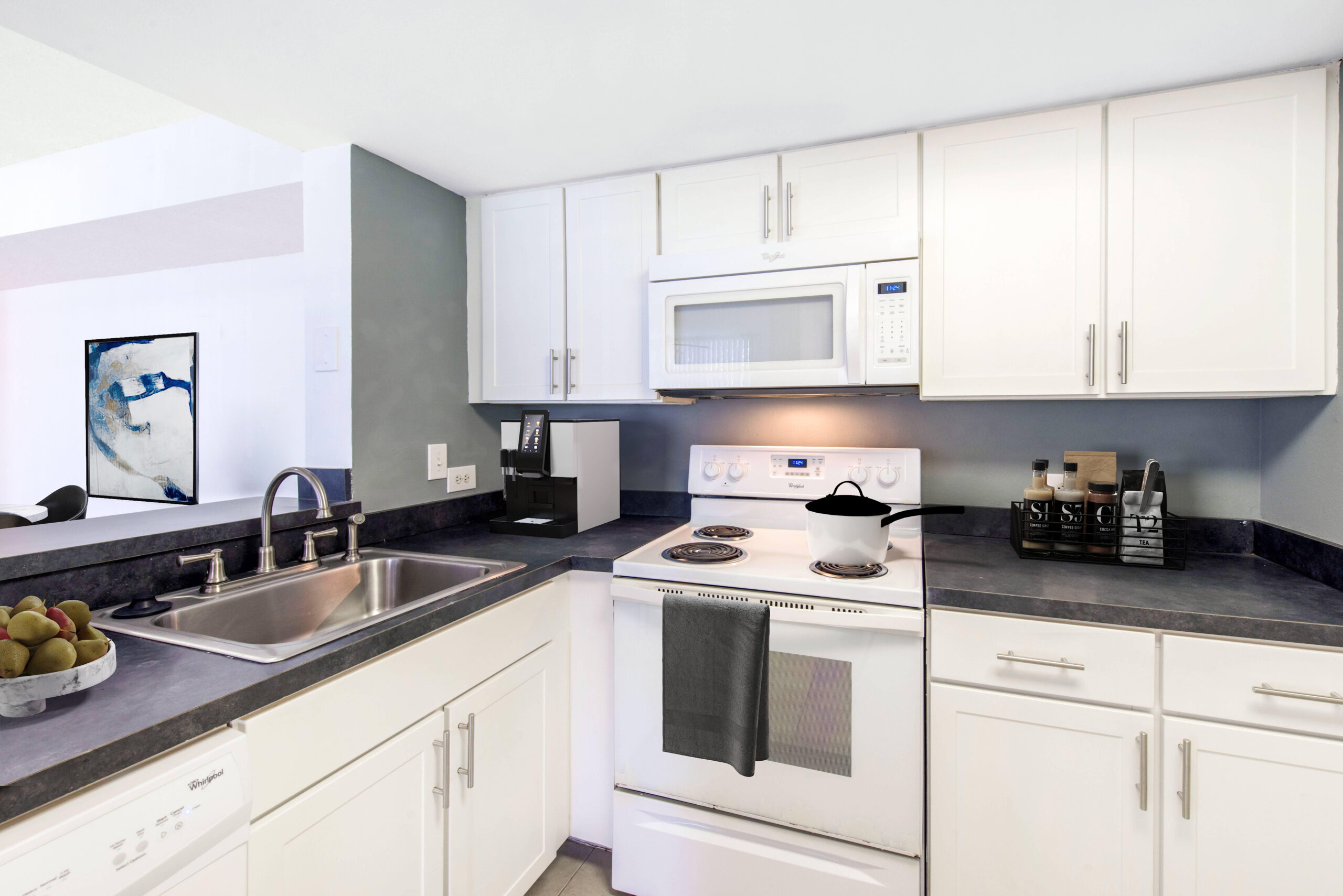 A kitchen at Sabal Pointe apartments in South Florida