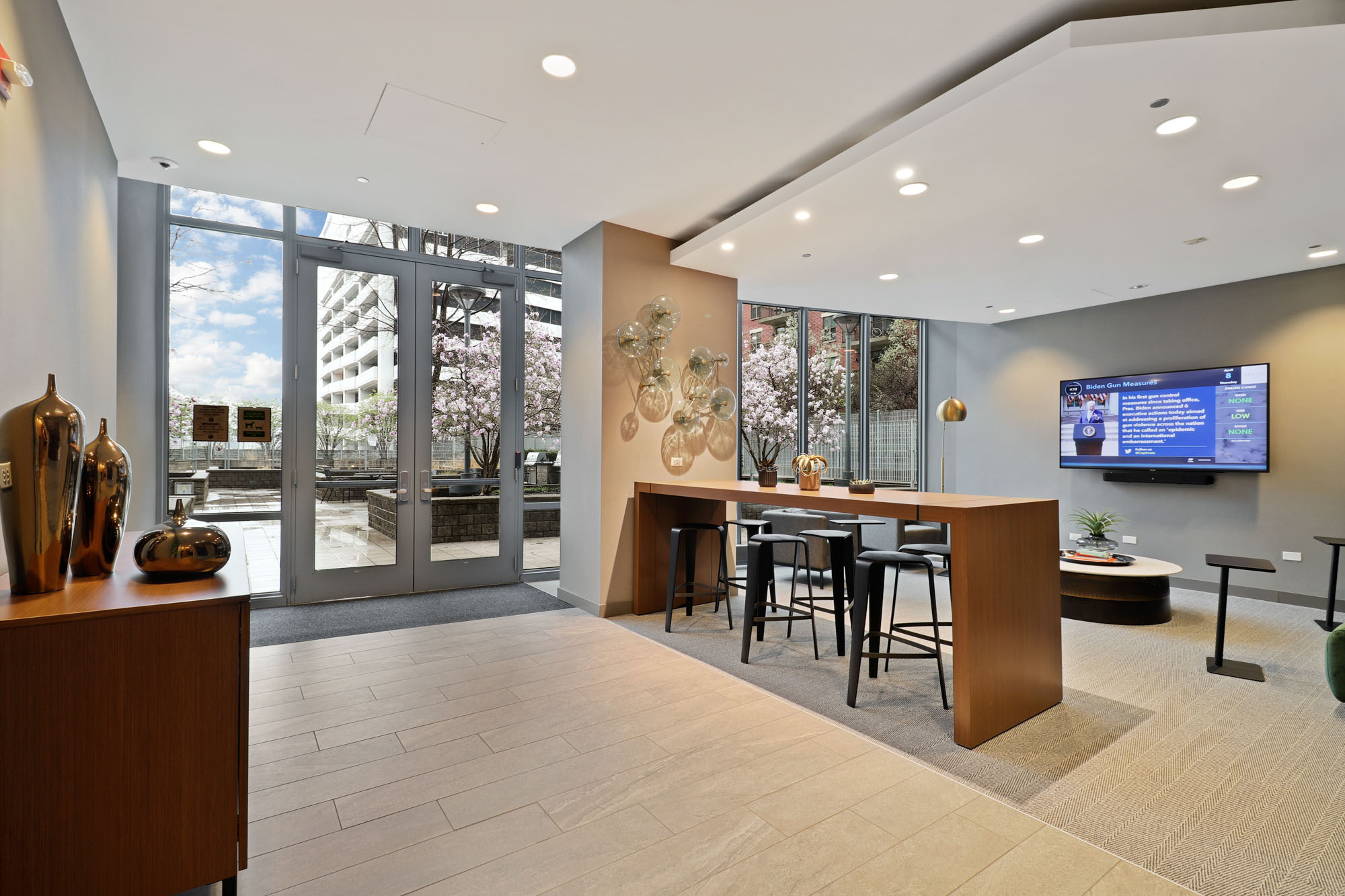 Lounge Area at SKY55 apartments in Chicago, Illinois