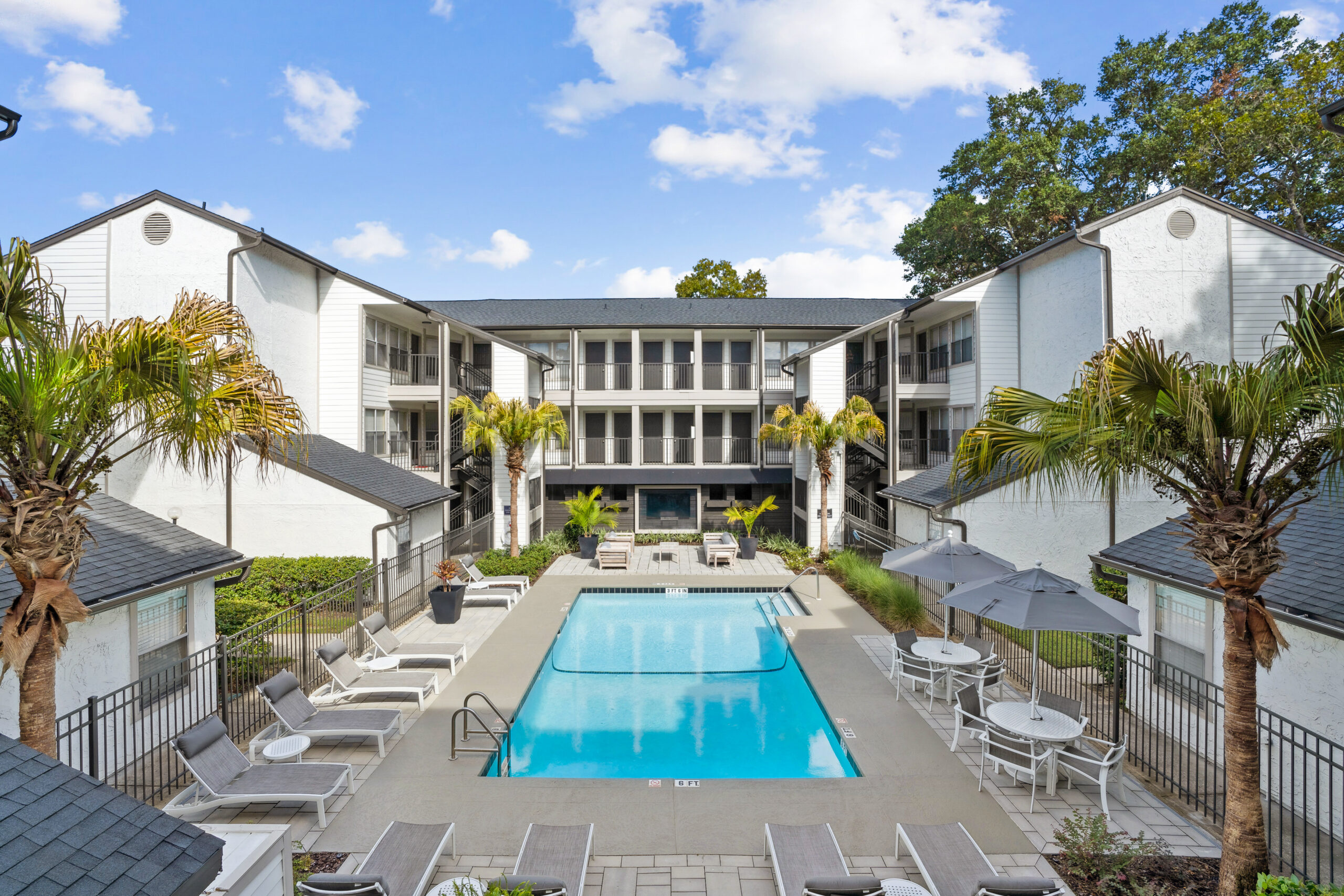 The pool at Brookwood Club apartments in Jacksonville, FL.