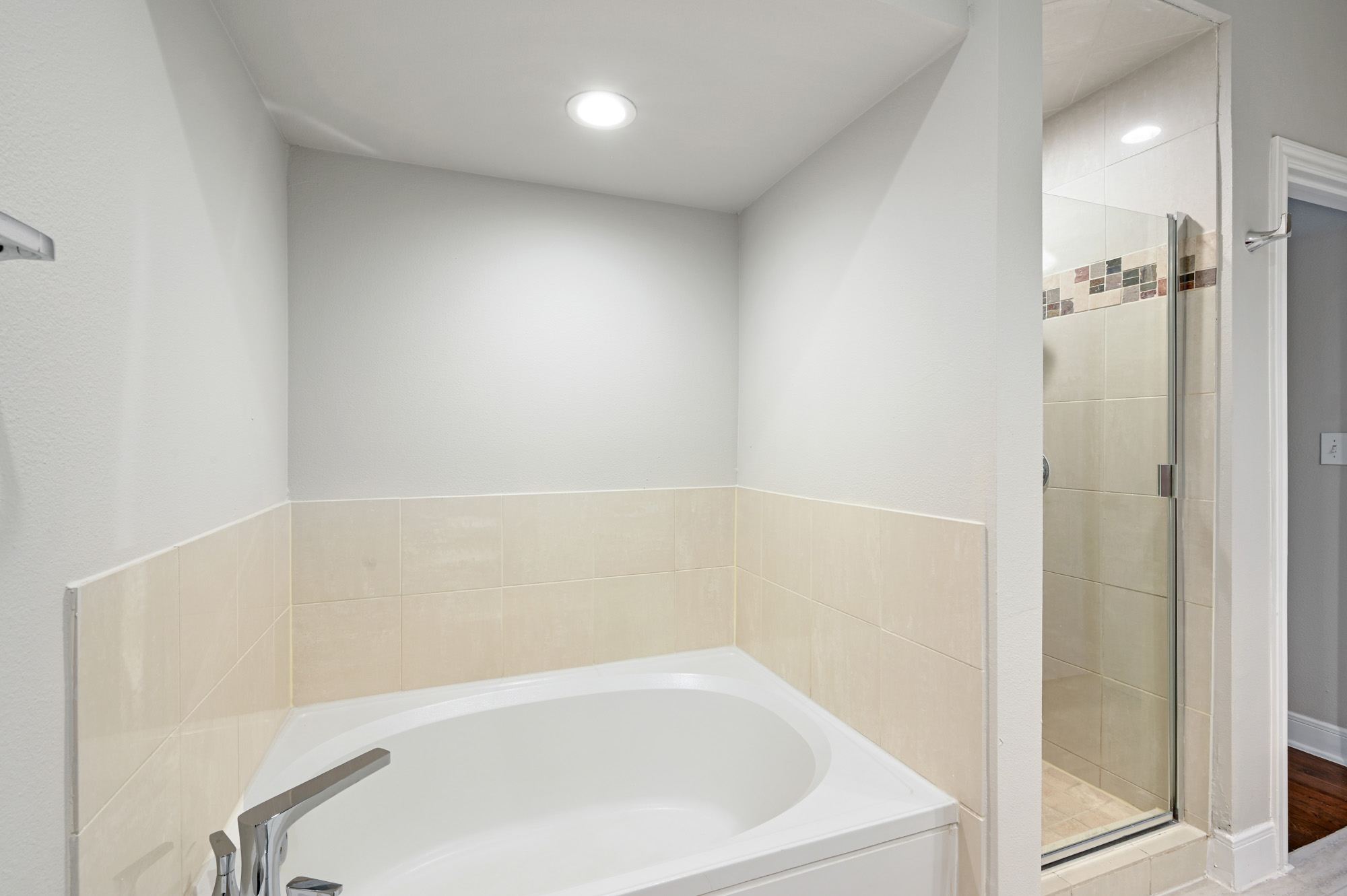 The bathroom in a Village on Memorial townhouse in Houston, TX.