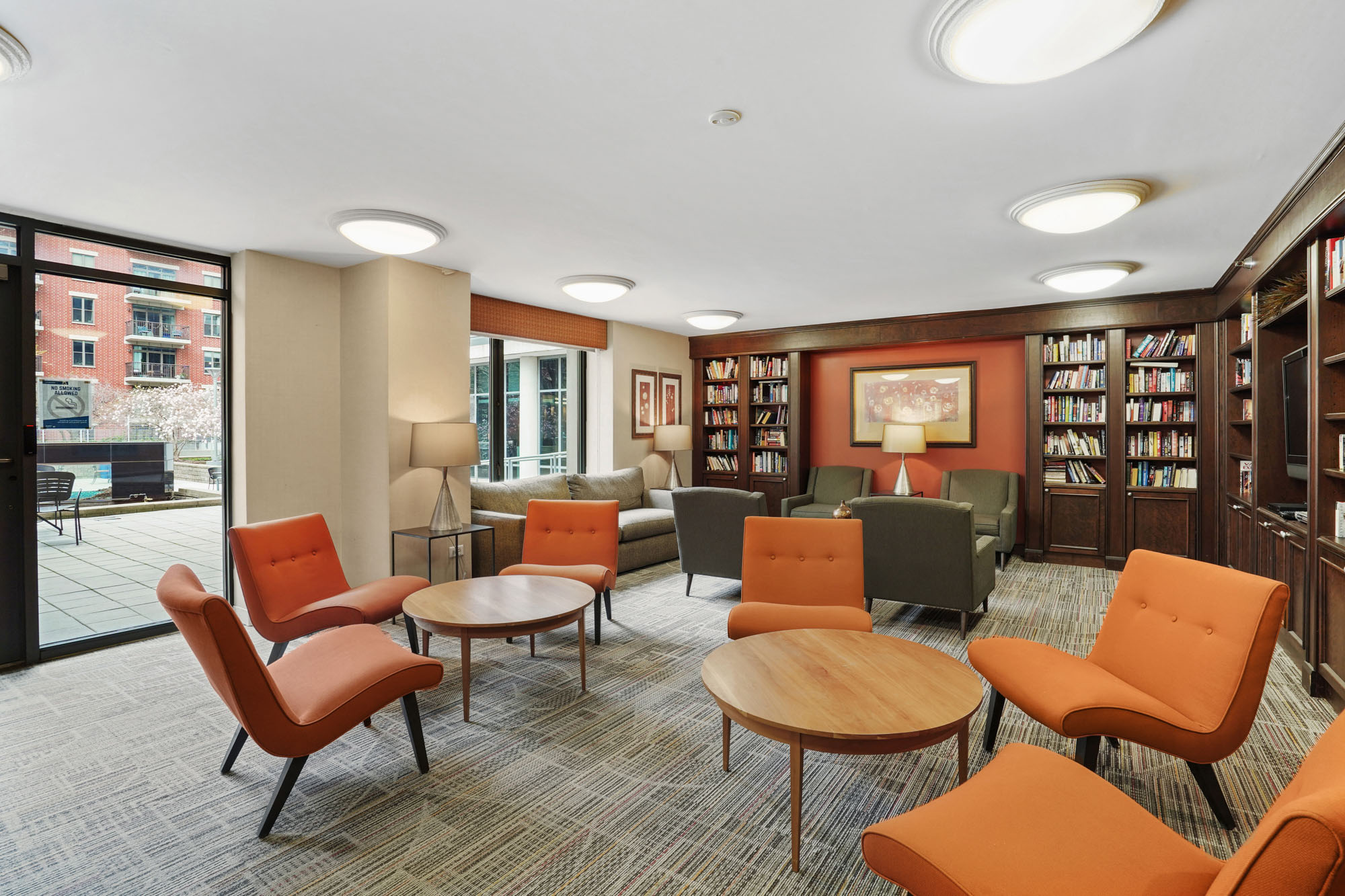 Lounge Area at 1251 S Michigan apartments in Chicago, Illinois