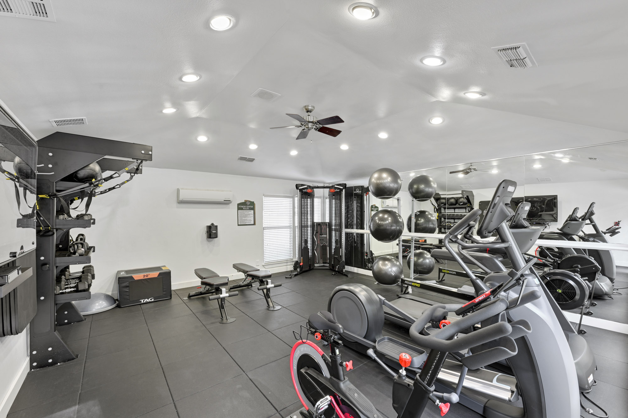 The fitness center at South Pointe apartments in Tampa, Florida.