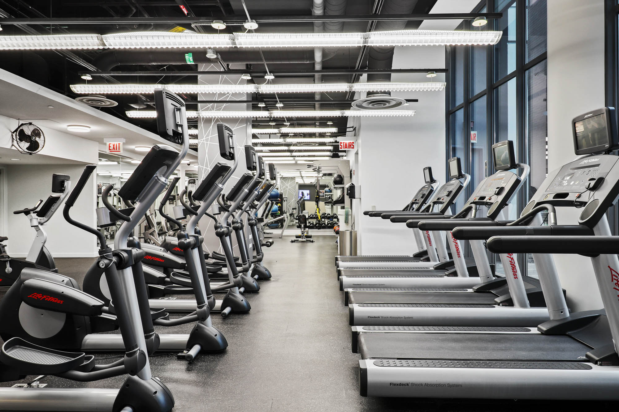 Fitness Center at SKY55 apartments in Chicago, Illinois