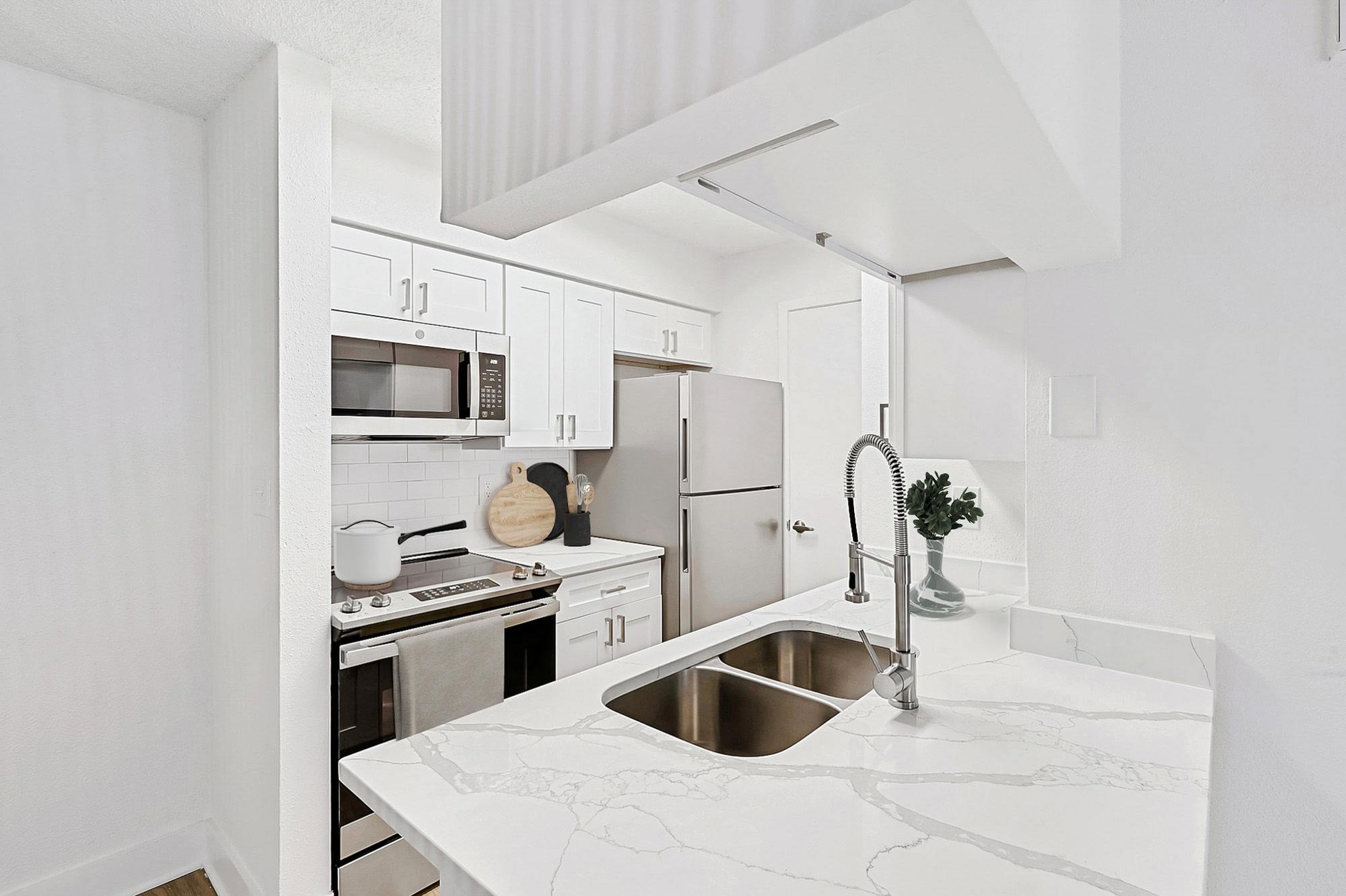 A kitchen in a St. James Crossing apartment in Carrollwood