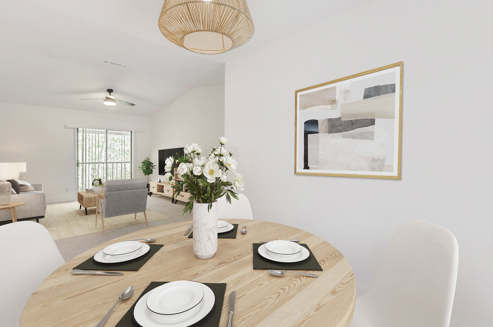 A dining area in a St. James Crossing apartments in Carrollwood