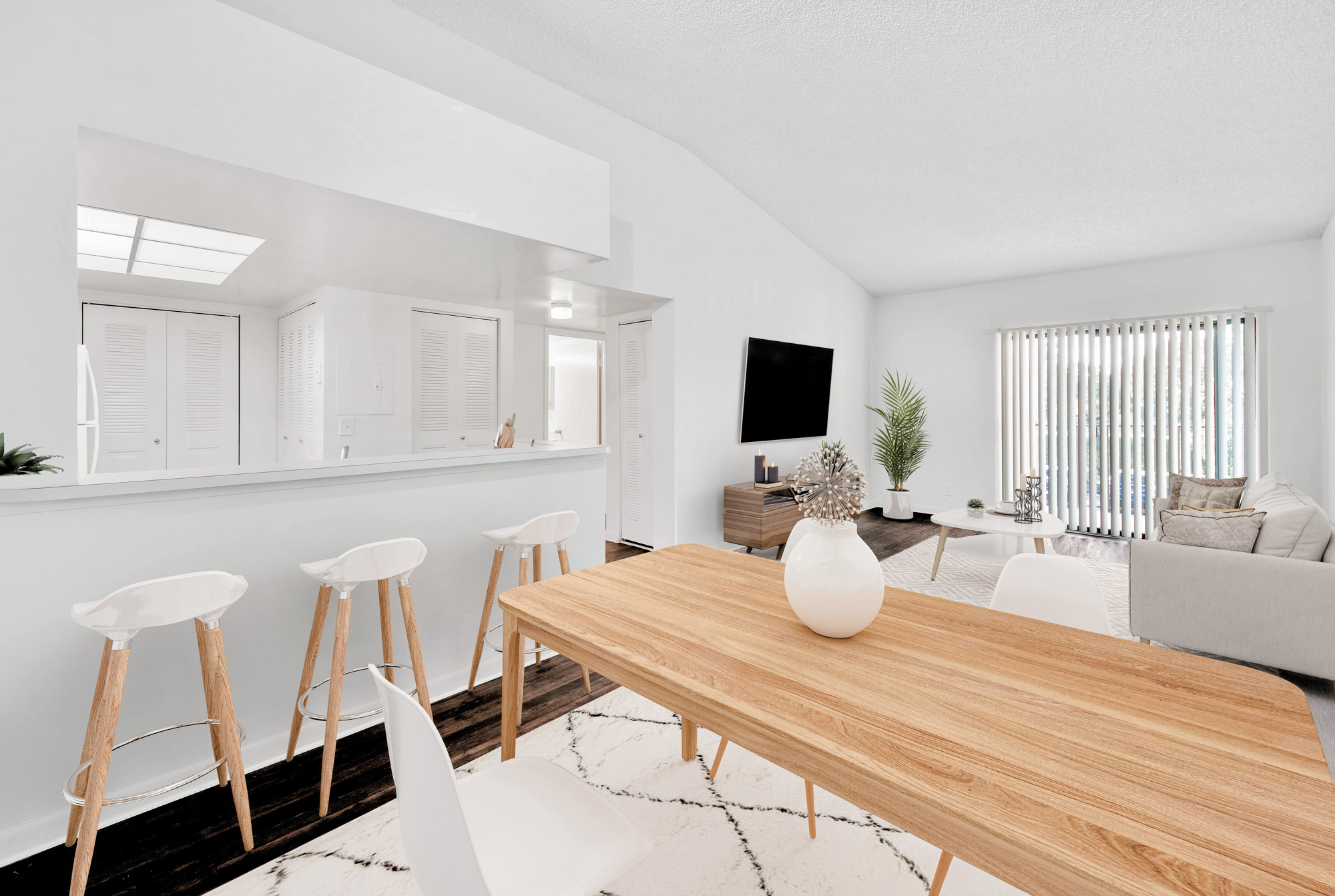 The interior of a dining area at The Reserve at Ashley Lake apartments.