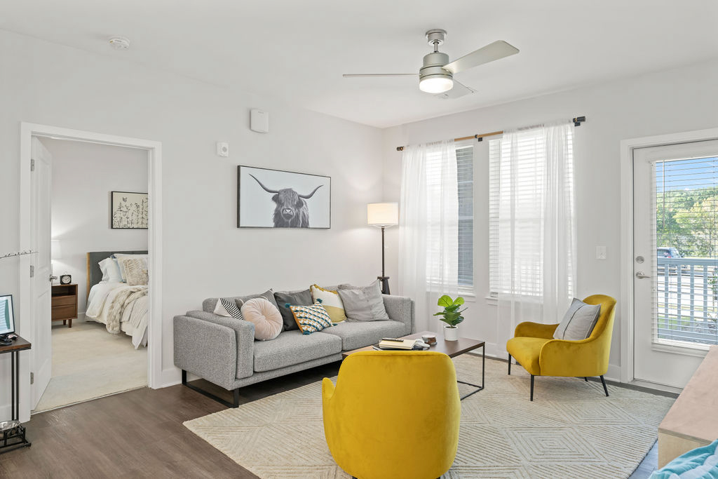 The living area in a Courtney Ridge apartment in Charlotte, NC.