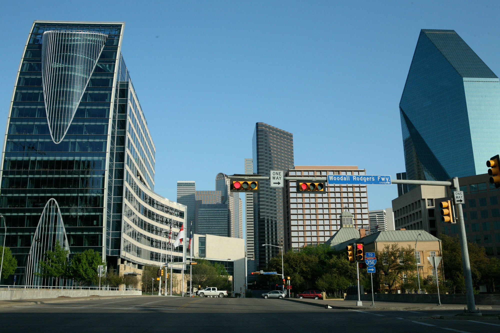 A view of people dining and mingling in the city from The Elements luxury apartments in Dallas Texas