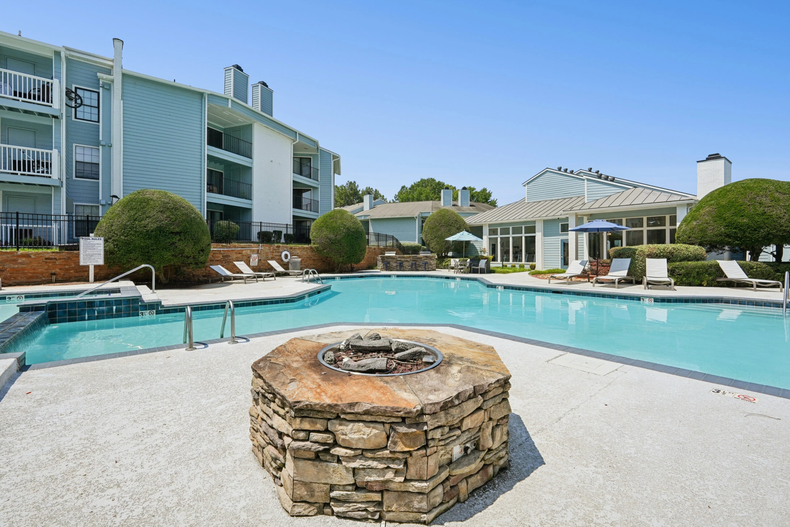 Poolside firepit to wind down